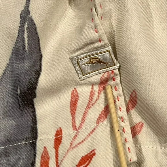 ๐3 For $30 Tommy Bahama Silk Shirt Mens XL Single Stich Button Up Short Sleeve - Picture 7 of 9